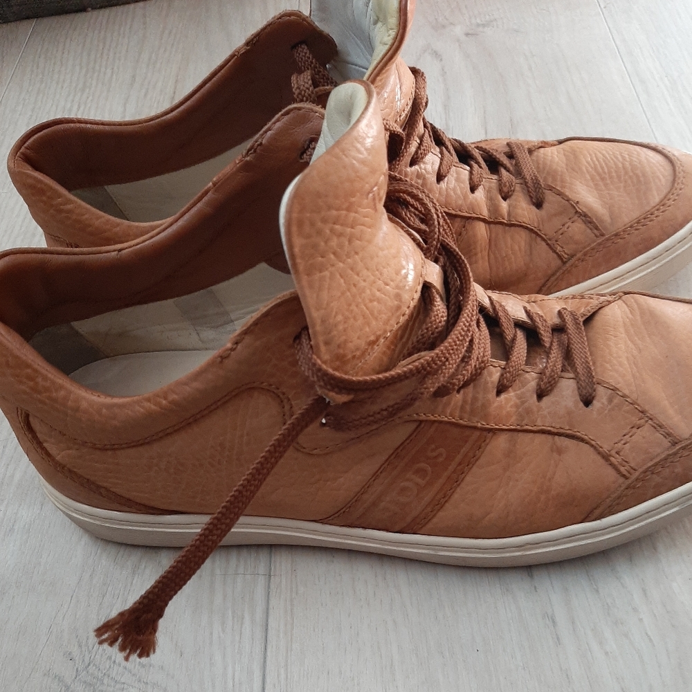 8.5 mens Tod's leather shoes